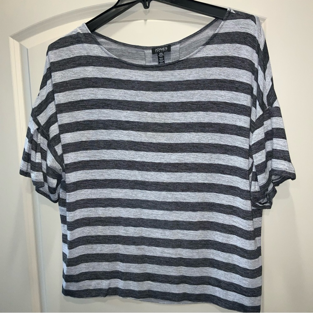 Jones New York Charcoal and Light Gray Striped Tee ~ Size XL
